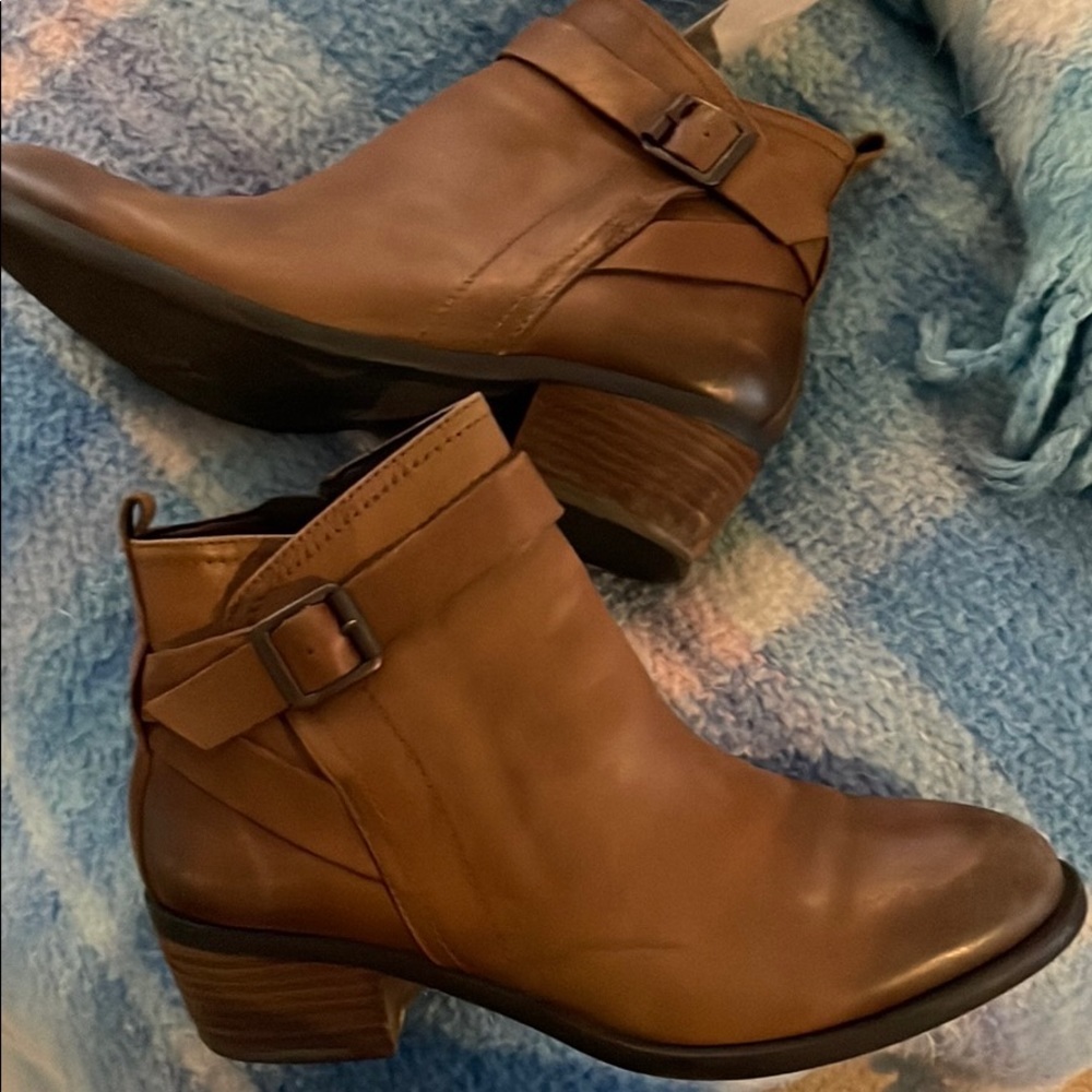 Vince Camuto boots